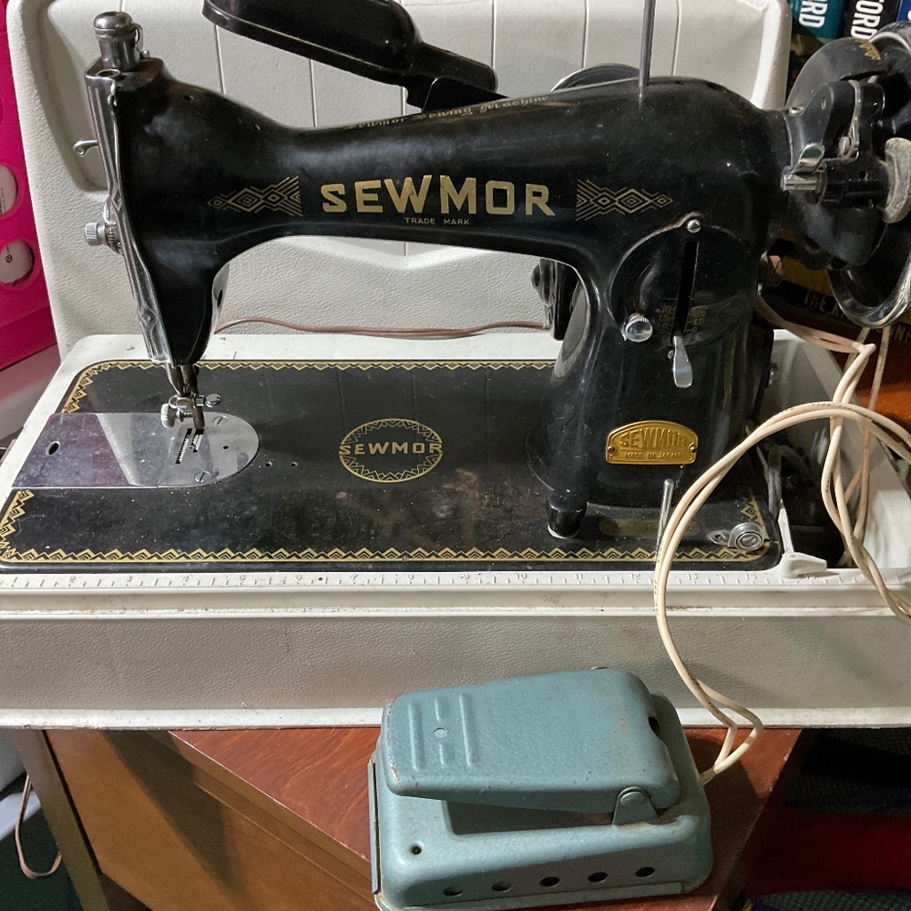 Vintage Sewmore sewing machine with case